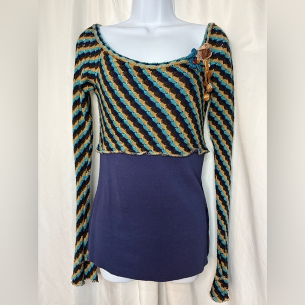 NWT Anthropology Striped Crochet Knit Long Sleeve Top size Large Cute 3D Flowers